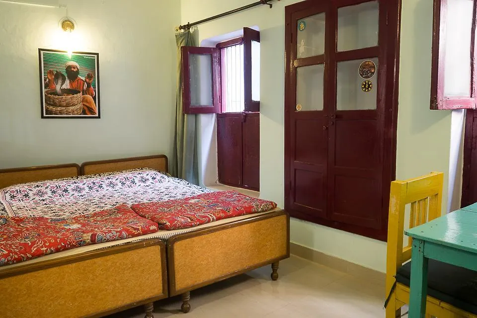 Brown Bread Bakery Guest House فاراناسي 0*,